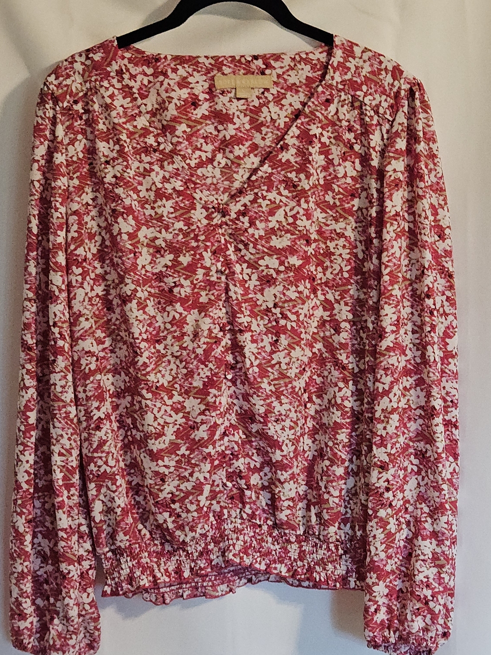 Women’s Pink Floral V-Neck Blouse - Brand Unspecified